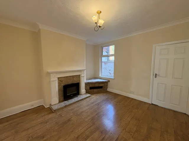 Harrington Street, Mansfield, NG18, photo 1
