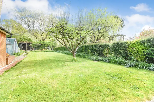 Photo 2 — Reading Road, Hook, Hampshire, RG27 9EA