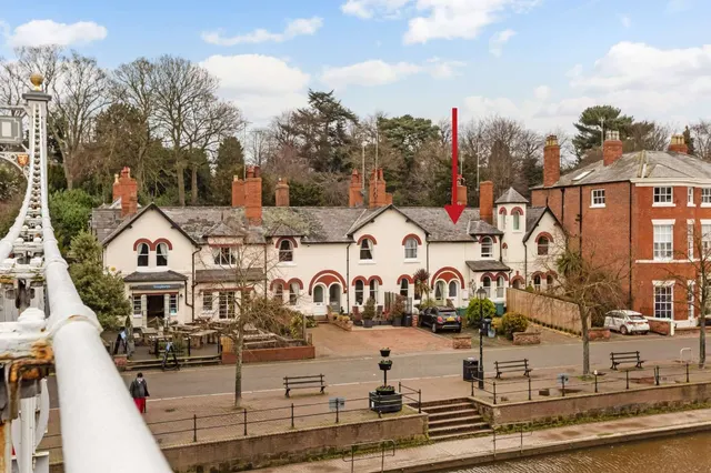 The Groves, Chester, Cheshire, CH1 1SD, photo 1