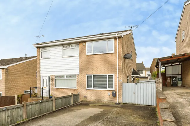 Uplands Avenue, Deeside, CH5, photo 1