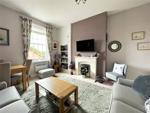Photo 2 — Bartons Road, Fordingbridge, Hampshire, SP6 1FH