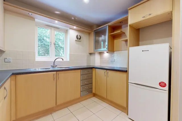 Photo 3 — Braithwaite Row, Braithwaite Row, Wellington TF1 2HJ