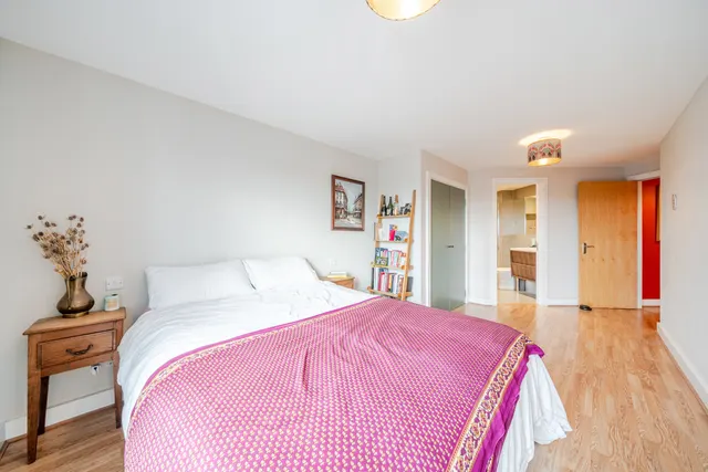 Clapham Road, Clapham, SW9, photo 2