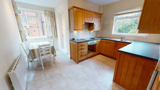 Photo 3 — Eldorado Crescent, Cheltenham