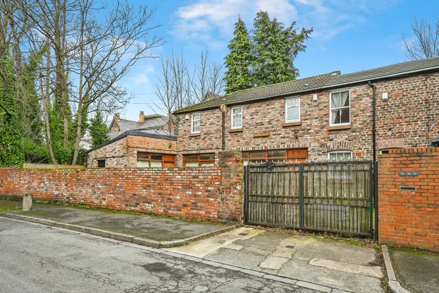 East Albert Road, Liverpool, L17, photo 1