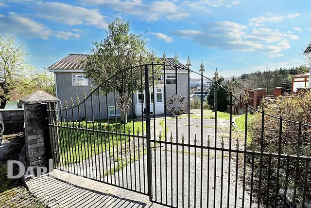 Willow Court, Tredegar, photo 1