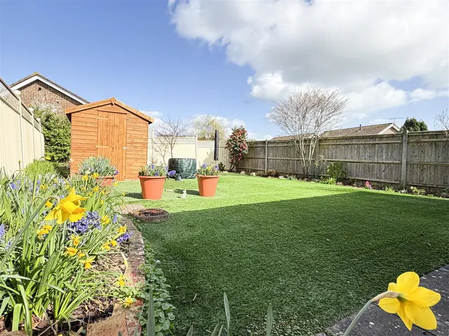 Photo 2 — Jay Close, Eastbourne, BN23 7RW
