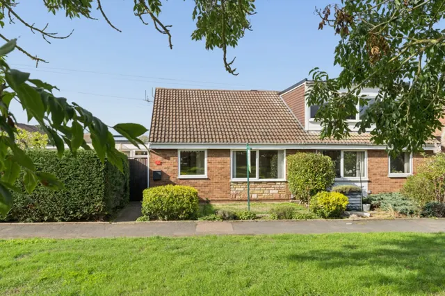 Little Paxton, St Neots, PE19, photo 1