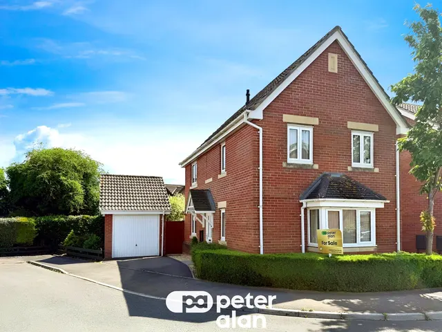 Cornpoppy Avenue, Monmouth, NP25, photo 1