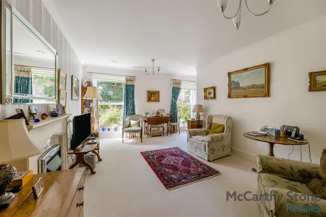College Way, Welwyn Garden City, AL8, photo 2