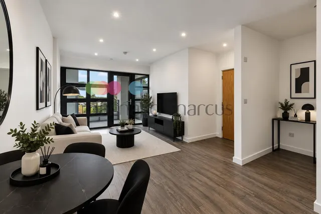 Purley Way, CROYDON, photo 1