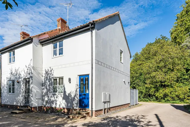 Meadow Lane, Linton, CB21, photo 1