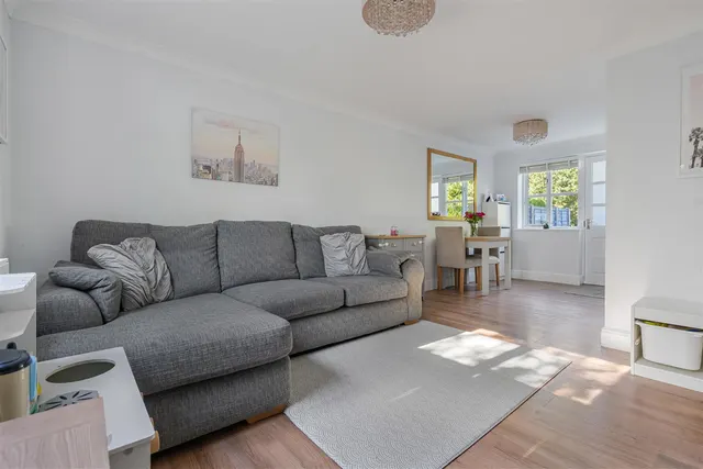Meadow Lane, Linton, CB21, photo 3