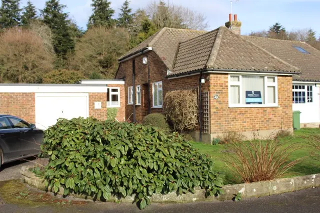 Photo 2 — Warland Road West Kingsdown, Sevenoaks TN15 6JT