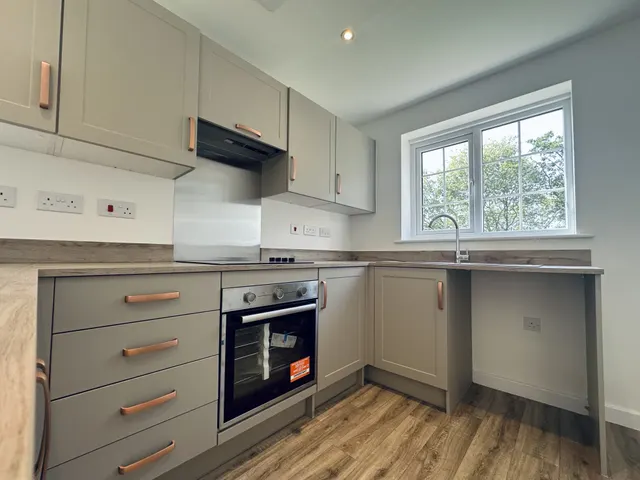 Photo 3 — Glasshouse Road, ST5