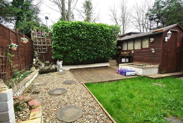 Photo 3 — Dukes Close, Ashford, Surrey, TW15 1BQ