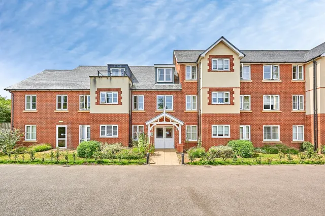 Radwinter Road, Saffron Walden, CB11, photo 1