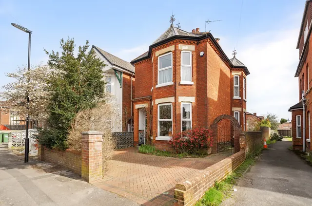 Atherley Road, Shirley, SO15, photo 1