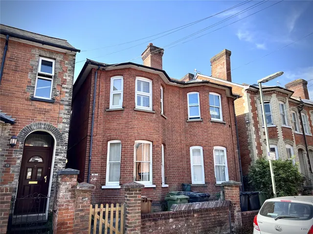 Martyr Road, Guildford, GU1, photo 1