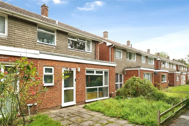 Cheyney Close, Gloucester, GL4, photo 1