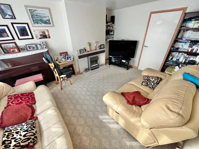 Photo 3 — Castlemead Drive, Saltash, PL12