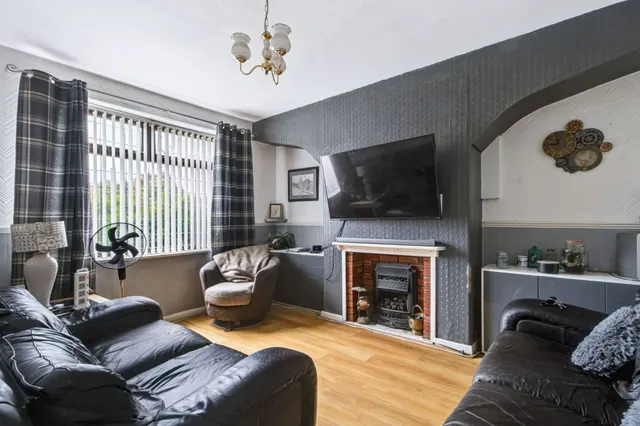 Photo 2 — Thelwall Lane, Warrington, Warrington, WA4 1NG