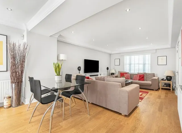 Photo 2 — Star Road, West Kensington, W14