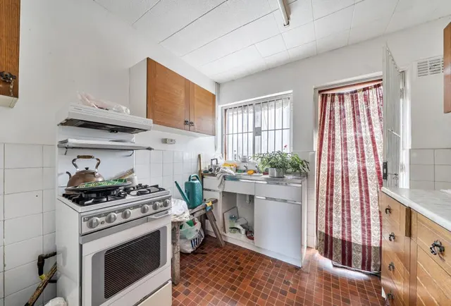 Spencer Road, Mitcham, CR4, photo 2