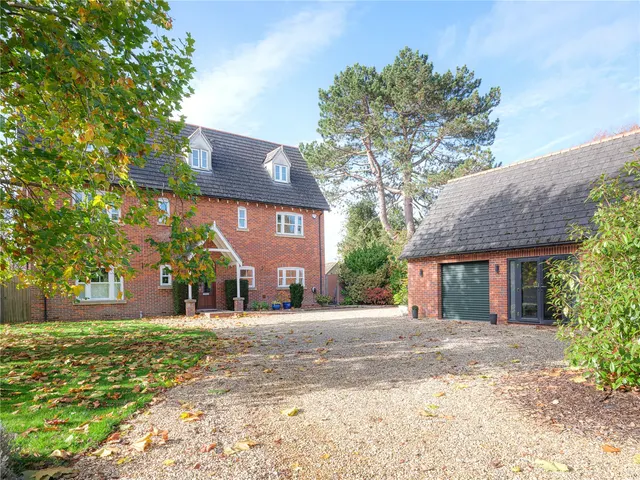 Oxford Gardens, Old Town, SN1, photo 2