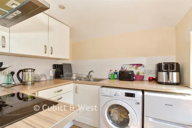 Petworth Road, Kirdford, RH14, photo 2