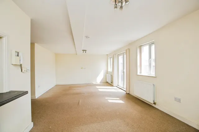 Photo 2 — West View, Boothtown, Halifax, West Yorkshire, HX3
