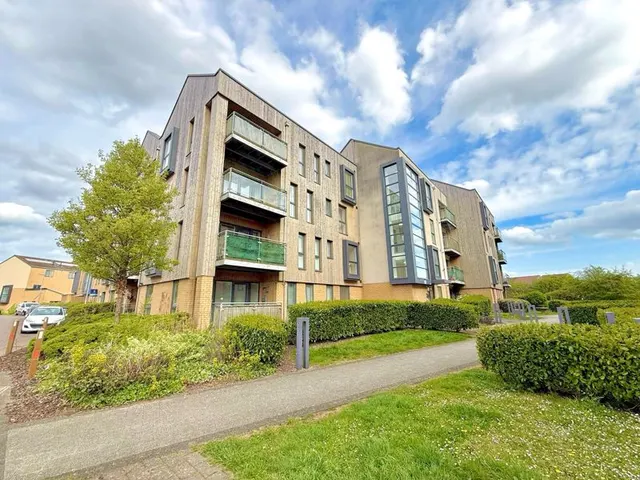 Richmond Drive Houghton Regis, Dunstable LU5 5GD, photo 1