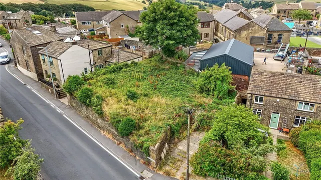 South Parade, Stainland, HX4, photo 1