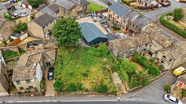South Parade, Stainland, HX4, photo 2
