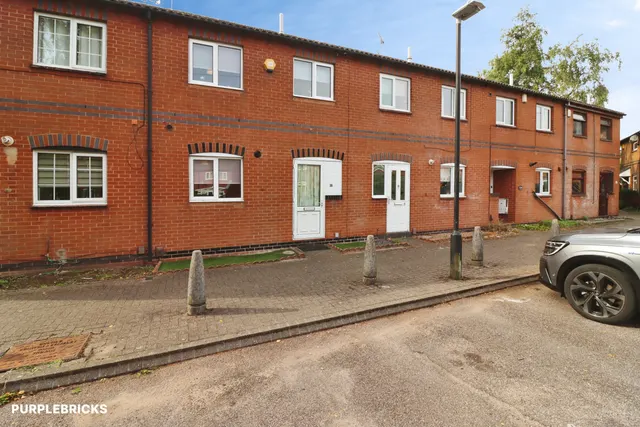 Scarcliffe Court, Sutton-In-Ashfield, NG17, photo 1