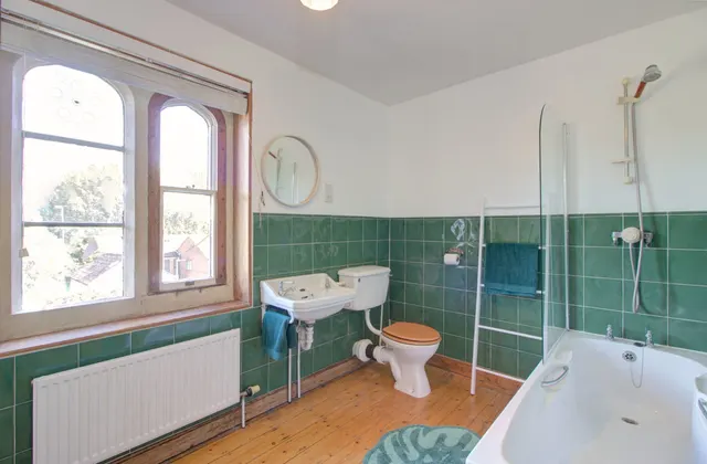 St. Mary Street, Chippenham, SN15, photo 3