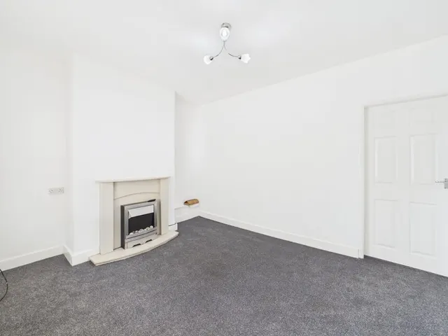 Tower Street, Dukinfield, SK16, photo 2