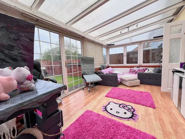 Photo 3 — Taunton Avenue, Corby, NN18