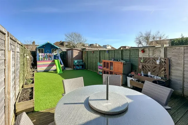 Rustington, Littlehampton, BN16, photo 3