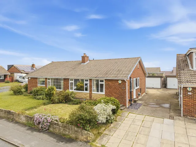 Coxley View, Netherton, photo 1