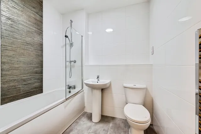 Farnsby Street, Swindon, SN1, photo 3