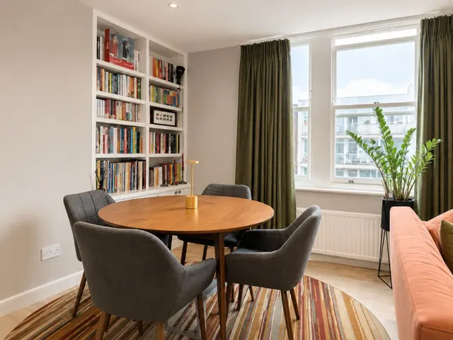 Photo 3 — Hornsey Road, Islington, London, N7 6RZ, London