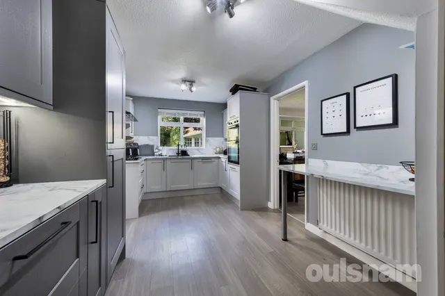 Thornbury Lane, Church Hill North, B98, photo 3