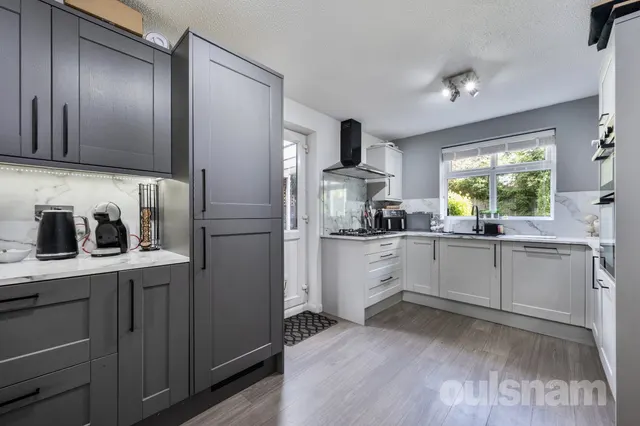Thornbury Lane, Church Hill North, B98, photo 2