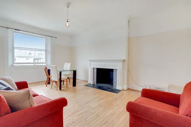 Camden Road, London, NW1, photo 2