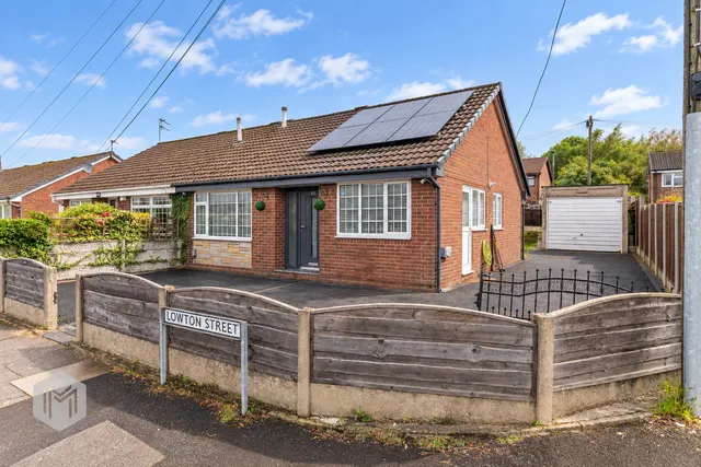 Lowton Street, Radcliffe, M26, photo 1