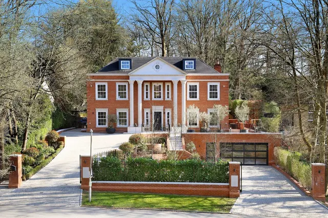 Valley Way, Gerrards Cross, SL9, photo 1