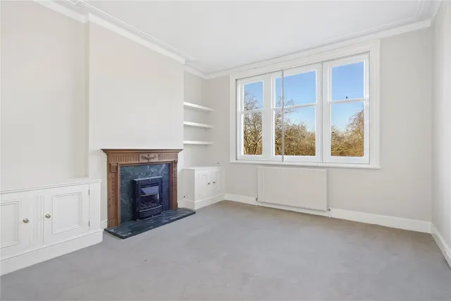 Prince of Wales Drive, Battersea, London, SW11, photo 1