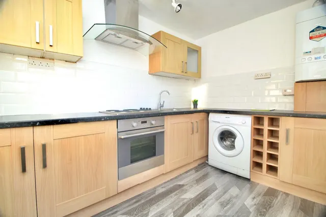 Photo 3 — Cedar Road, Cumbernauld, G67 3AT
