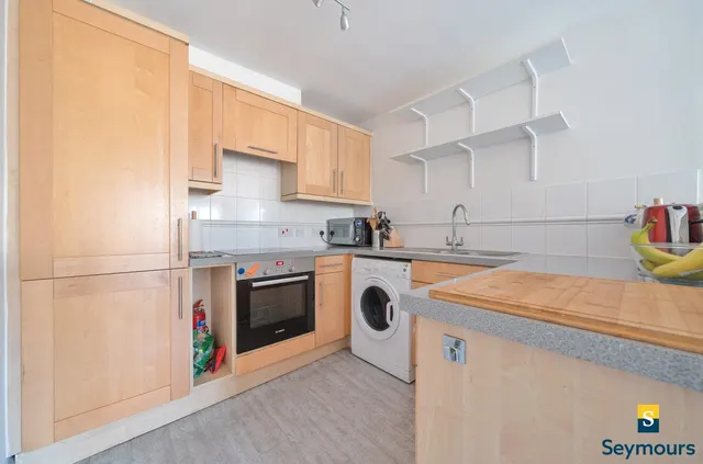 Faraday Road, Guildford, GU1, photo 3